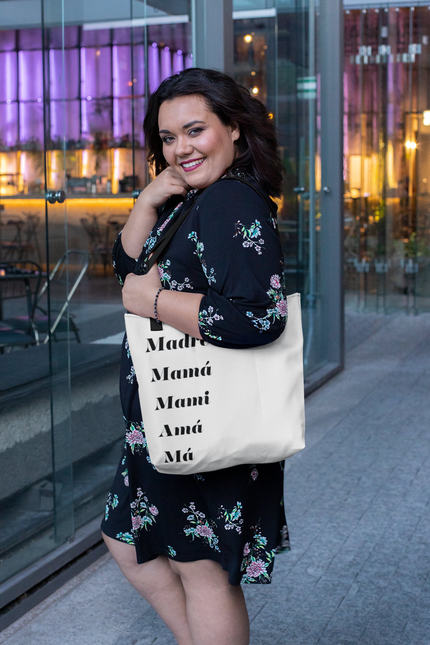 MAMÁ Tote Bag